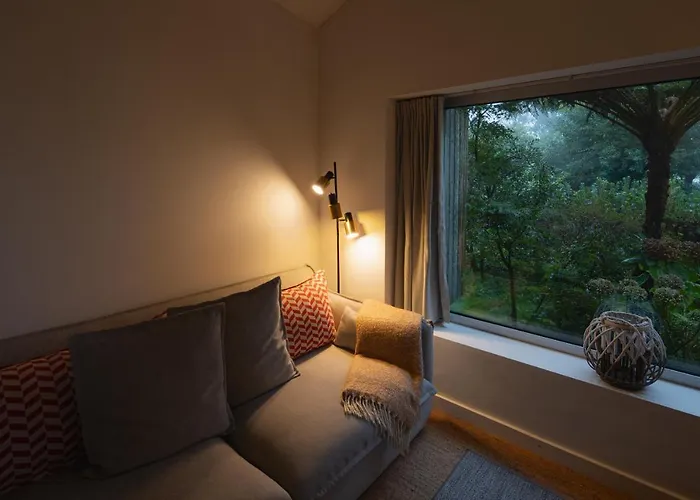 Sete Cidades Lake Lodge *