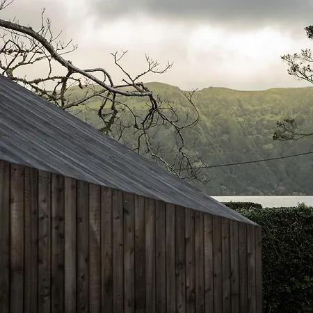 Sete Cidades Lake Lodge * Sete Cidades